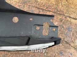 2025 Land Rover Discovery Dynamic L462 Calandre avant Atlas 21 À MY42-8200-AD