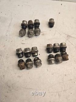 Land Rover Discovery 1995 Écrous et boulons NOD17066