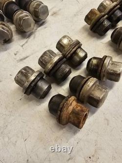 Land Rover Discovery 1995 Écrous et boulons NOD17066