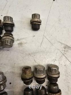 Land Rover Discovery 1995 Écrous et boulons NOD17066