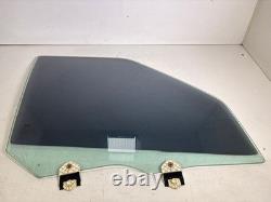 Land Rover Discovery 4 LR4 2012 vitre porte avant (4 portes) UPG24240