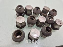 Land Rover Discovery Sport 2015 Écrous et boulons KRD45493